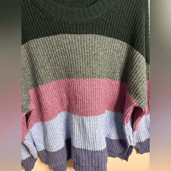 American Eagle Knit Colorblock Green Blue Oversized Long Sleeve Sweater - Picture 3 of 6